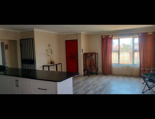 4 BEDROOM PROPERTY TO RENT IN SILVER OAKS